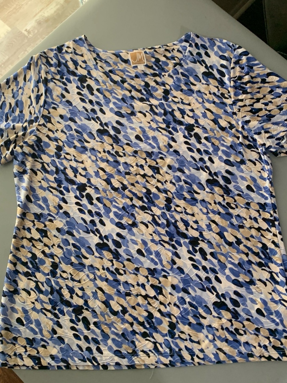 JM Collection Short Sleeve Tee in Blue, Beige and Black